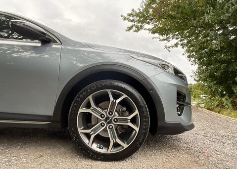 Kia Xceed 1.5 T-GDi ISG 4 3