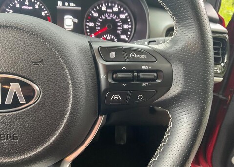 Kia Stonic 1.0 T-GDi ISG 48V CONNECT 28