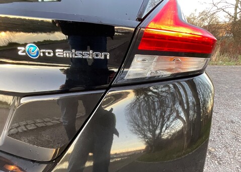 Nissan LEAF E (110kw) Acenta (40kWh) 5 Dr Hatchback 19
