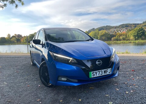 Nissan LEAF E (110kw) Tekna (39kWh) 5 Dr Hatchback 1