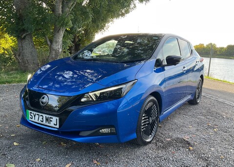 Nissan LEAF E (110kw) Tekna (39kWh) 5 Dr Hatchback 3