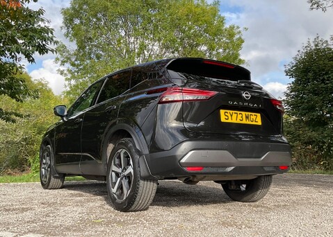 Nissan Qashqai 1.3 DIG-T (160ps) N-Connecta 4