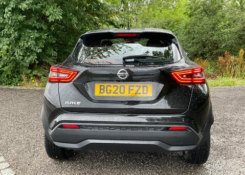 Nissan Juke 1.0 DIG-T Acenta 5-Door Hatchback 4