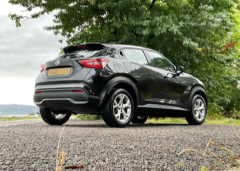 Nissan Juke 1.0 DIG-T Acenta 5-Door Hatchback 7