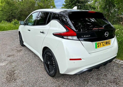 Nissan LEAF E (110kw) Tekna (39kWh) 5 Dr Hatchback 14