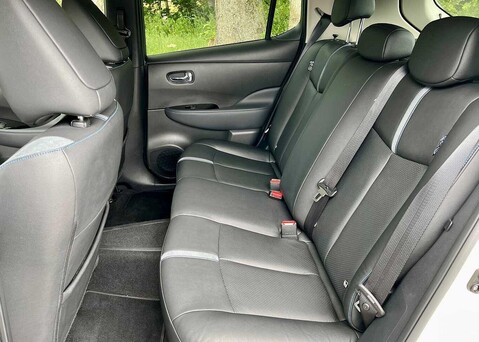 Nissan LEAF E (110kw) Tekna (39kWh) 5 Dr Hatchback 19