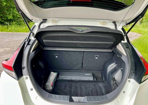 Nissan LEAF E (110kw) Tekna (39kWh) 5 Dr Hatchback 45