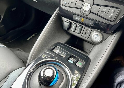 Nissan LEAF E (110kw) Tekna (39kWh) 5 Dr Hatchback 48