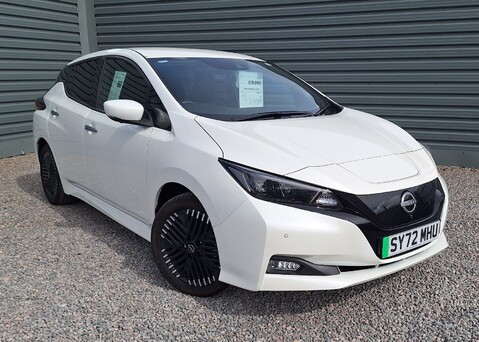 Nissan LEAF E (110kw) Tekna (39kWh) 5 Dr Hatchback 1