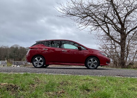 Nissan LEAF E (110kw) N-Connecta (40kWh) 5 Dr Hatchback 7