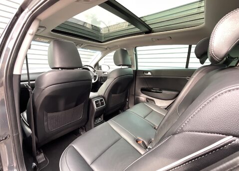 Kia Sportage 1.6 CRDi 48V 4 AWD 15