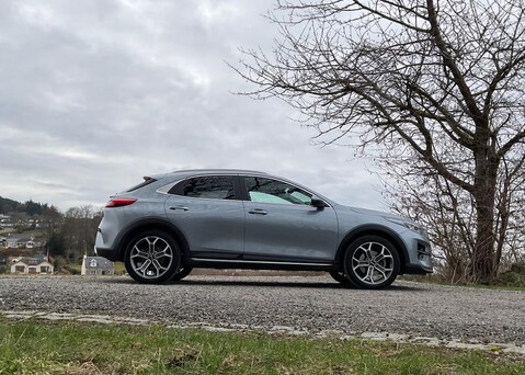 Kia Xceed 1.0 T-GDi ISG  CONNECT 7