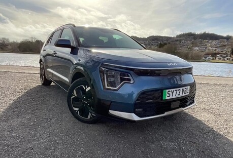 Kia Niro 64.8 kWh 4