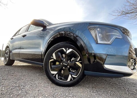 Kia Niro 64.8 kWh 4 2