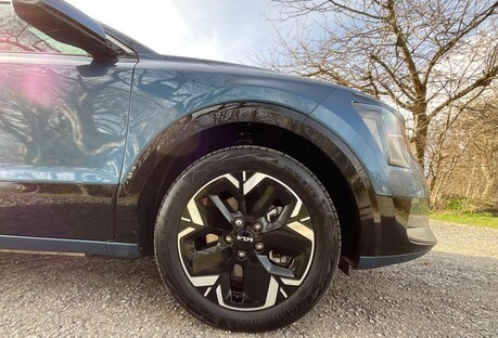 Kia Niro 64.8 kWh 4
