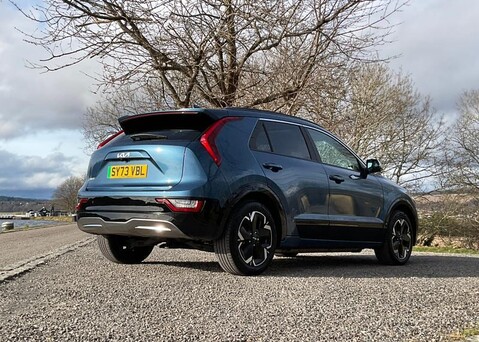 Kia Niro 64.8 kWh 4 8