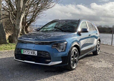Kia Niro 64.8 kWh 4 11