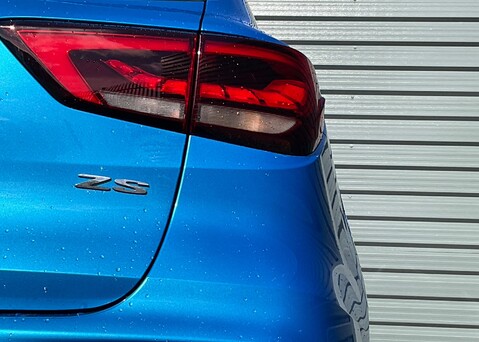 MG ZS EXCLUSIVE VTI-TECH 9