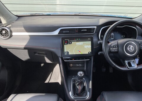 MG ZS EXCLUSIVE VTI-TECH 13