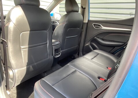 MG ZS EXCLUSIVE VTI-TECH 14