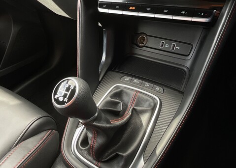 MG ZS EXCLUSIVE VTI-TECH 17