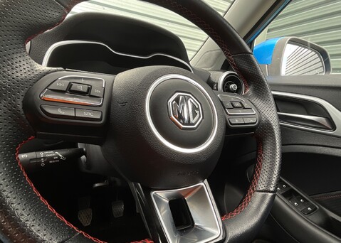 MG ZS EXCLUSIVE VTI-TECH 18