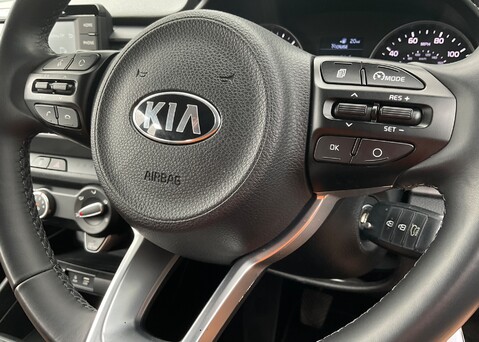 Kia Stonic 1.6 CRDI 2 ISG 21