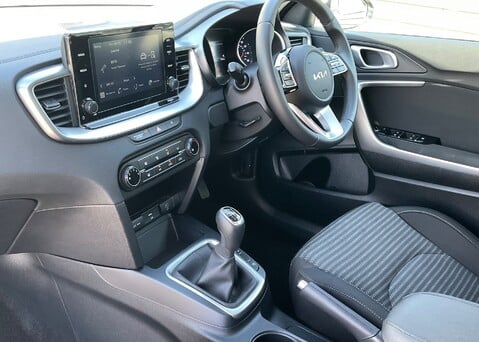 Kia Xceed 1.5 T-GDi '2'  11