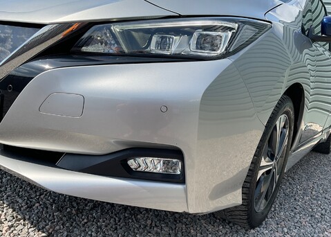 Nissan LEAF TEKNA 5