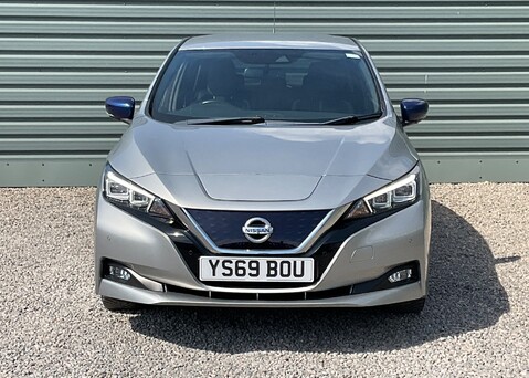 Nissan LEAF TEKNA 6