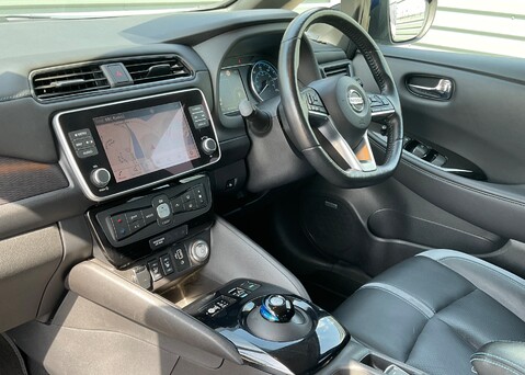 Nissan LEAF TEKNA 7