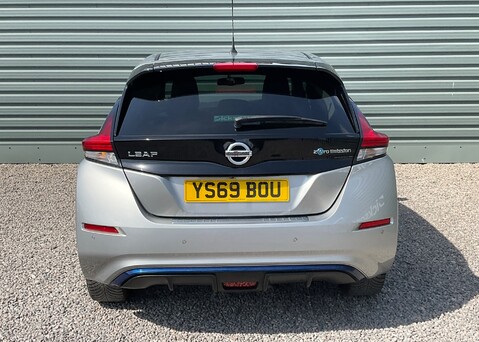 Nissan LEAF TEKNA 9
