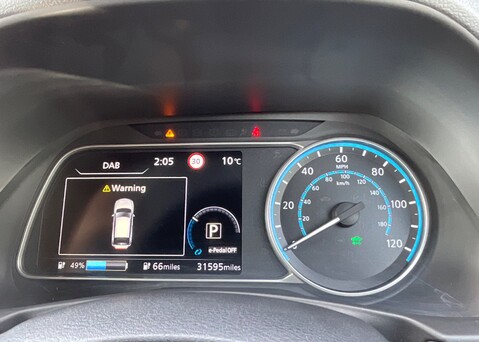 Nissan LEAF TEKNA 21