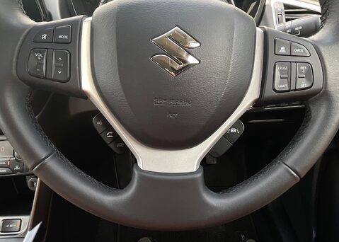 Suzuki S-Cross MOTION BOOSTERJET MHEV 21