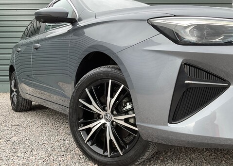 MG MG5 TROPHY 2