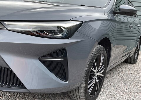 MG MG5 TROPHY 5