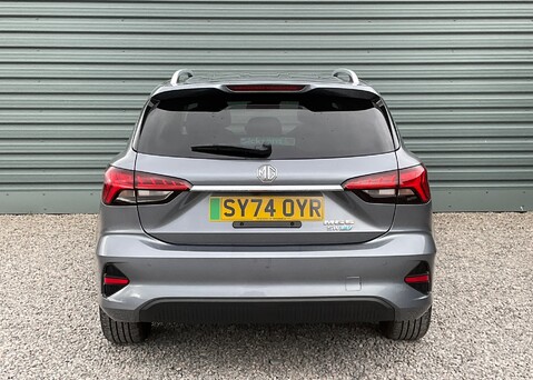 MG MG5 TROPHY 10