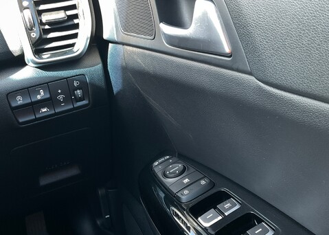 Kia Sportage 1.6 T-GDi '3' ISG 23