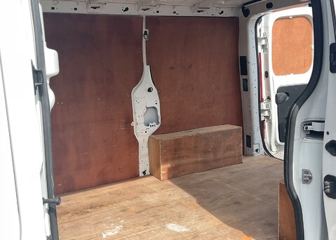 Nissan Primastar DCI ACENTA L1H1 14