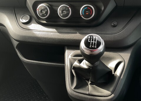 Nissan Primastar DCI ACENTA L1H1 18