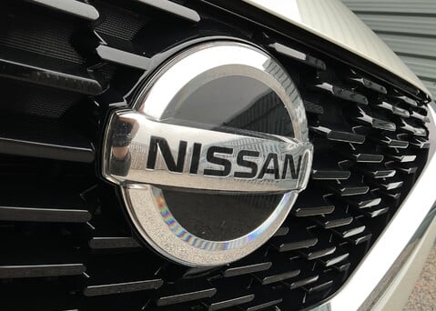 Nissan Qashqai DIG-T ACENTA PREMIUM MHEV 4