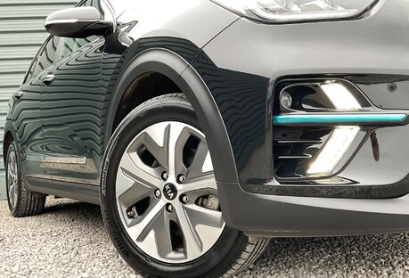 Kia E-Niro 64kWh '4+'
