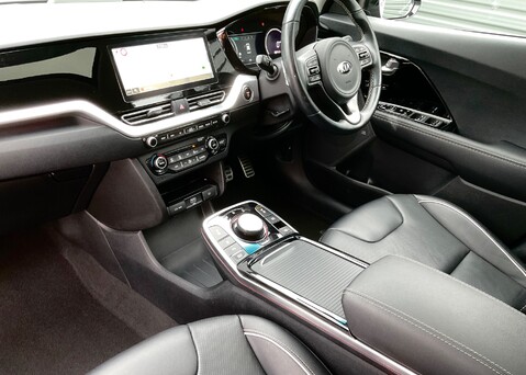 Kia E-Niro 64kWh '4+' 11