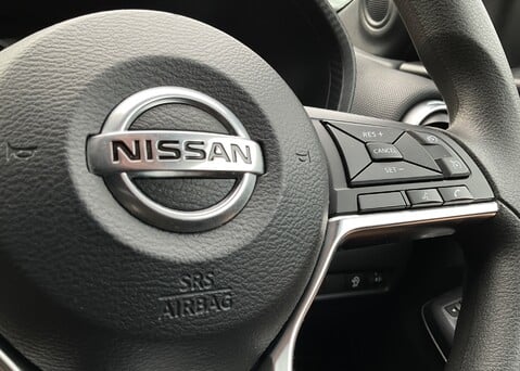 Nissan Juke DIG-T ACENTA 23