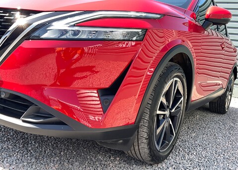 Nissan Qashqai DIG-T TEKNA MHEV 5