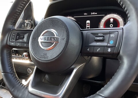 Nissan Qashqai DIG-T TEKNA MHEV 19