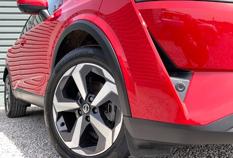 Nissan Qashqai DIG-T N-CONNECTA MHEV