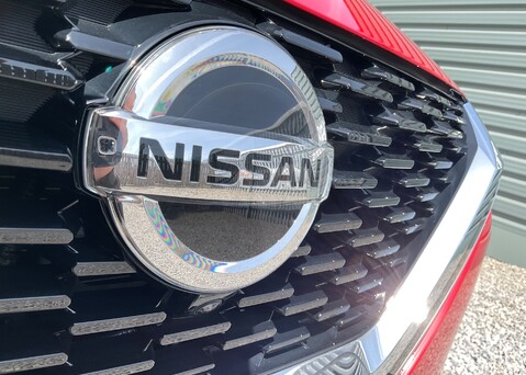 Nissan Qashqai DIG-T N-CONNECTA MHEV 4