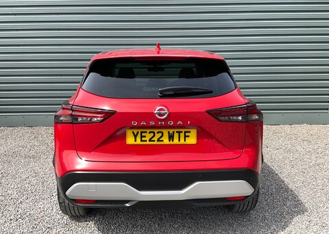 Nissan Qashqai DIG-T N-CONNECTA MHEV 5