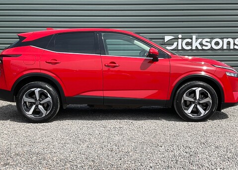 Nissan Qashqai DIG-T N-CONNECTA MHEV 6